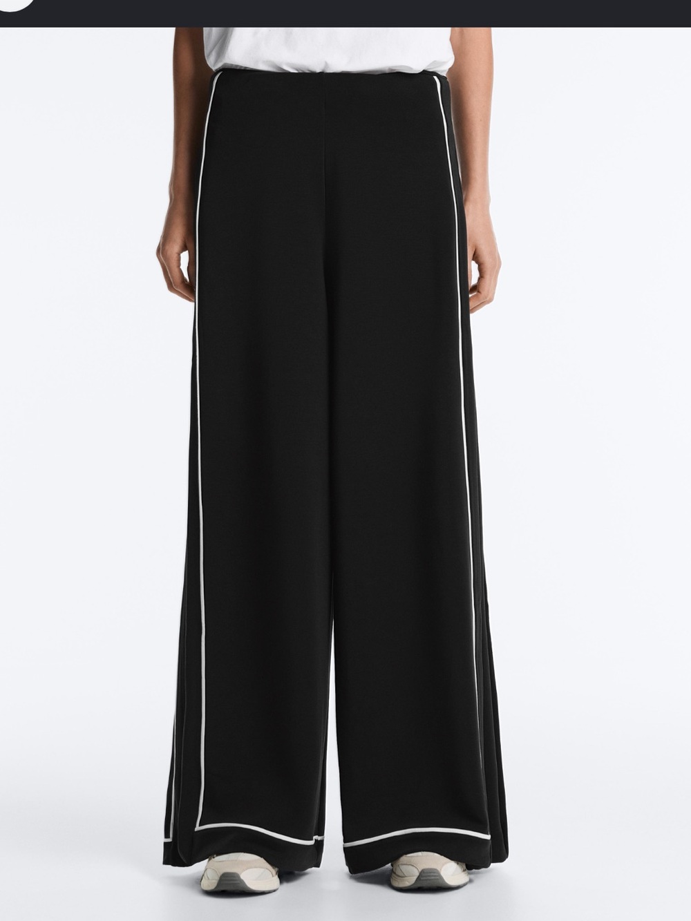 OYSHO Soft-touch modal wide-leg trousers with contrast piping